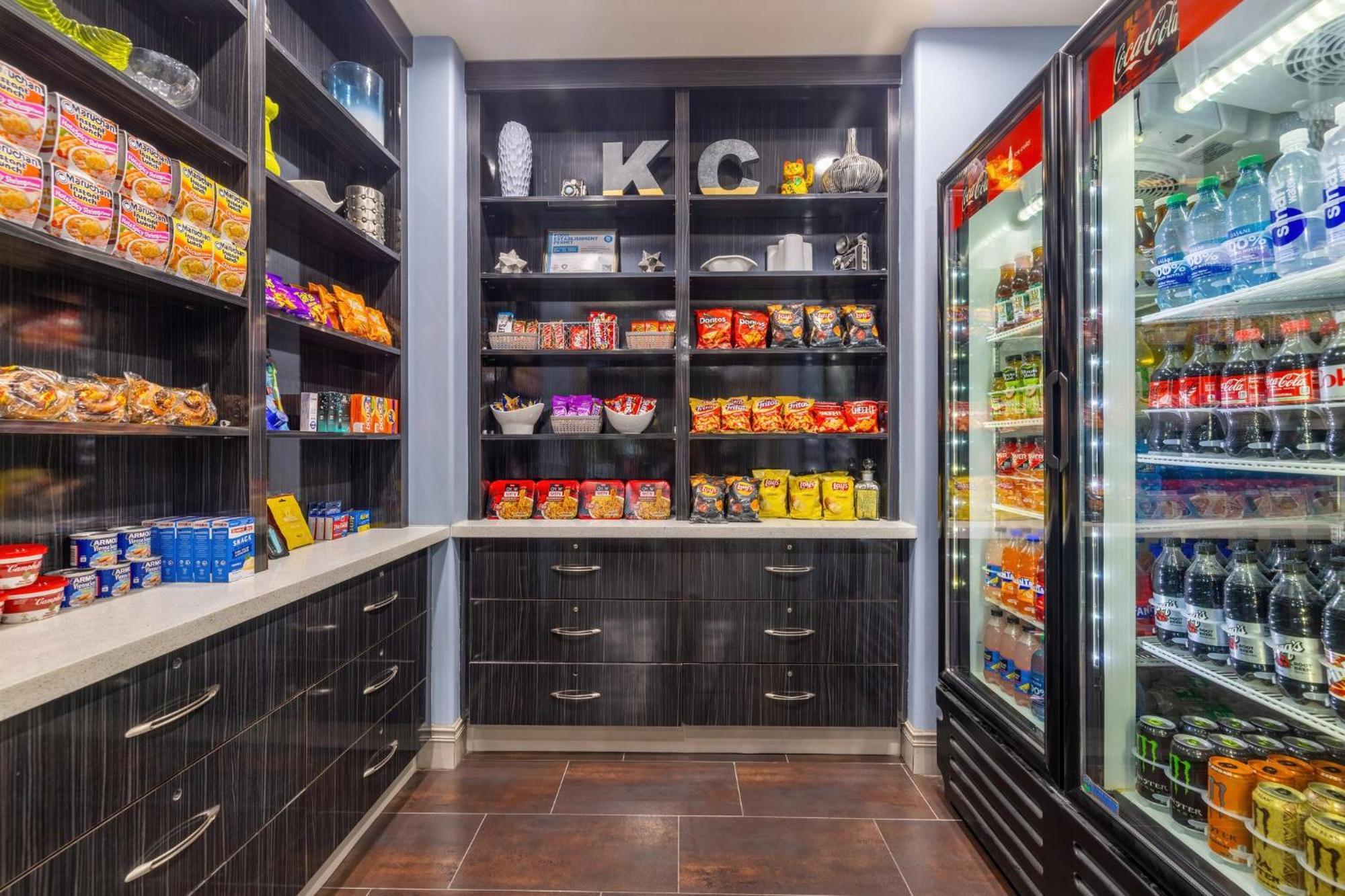 Holiday Inn Express & Suites Kansas City Airport By Ihg Экстерьер фото