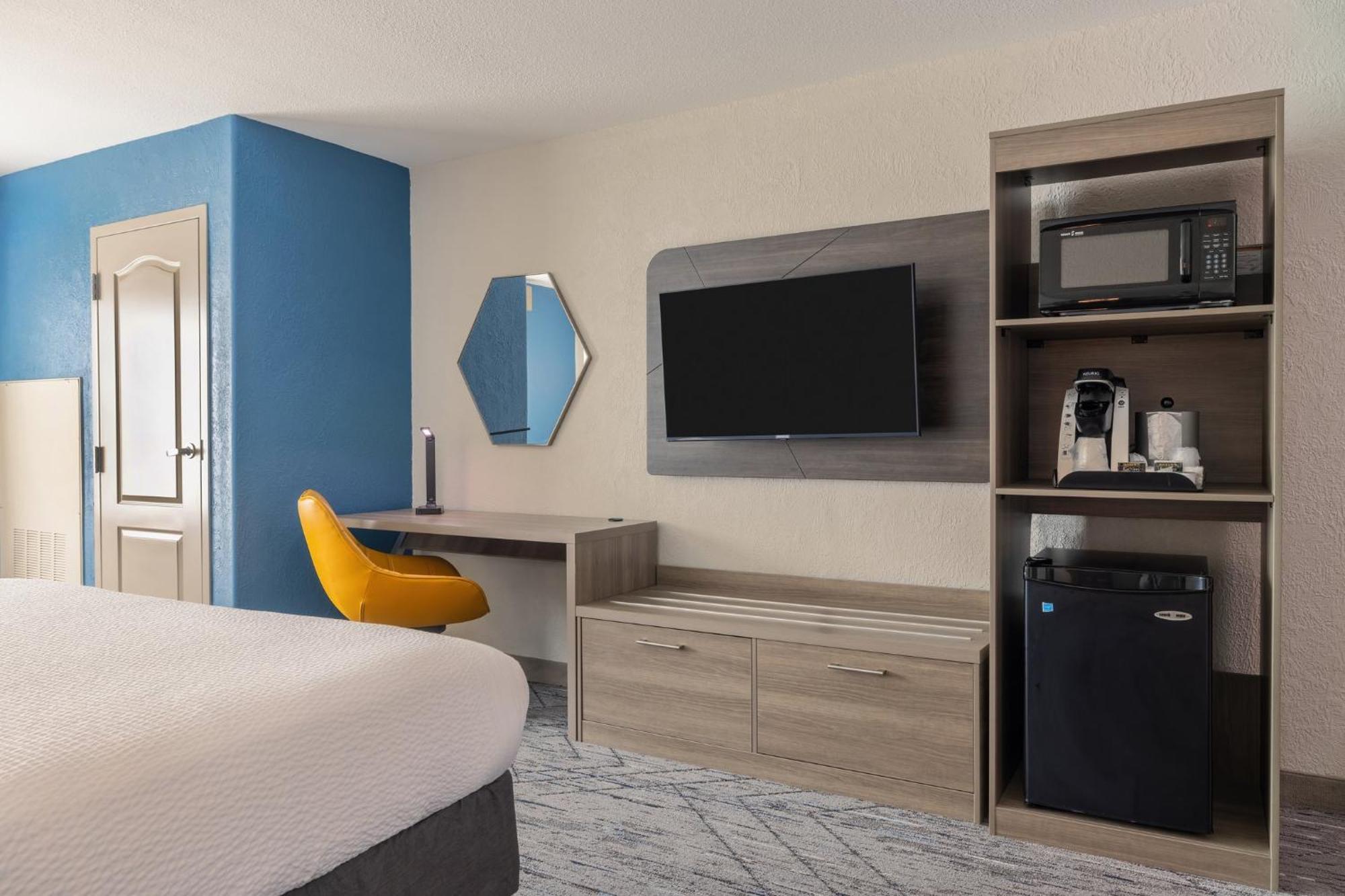 Holiday Inn Express & Suites Kansas City Airport By Ihg Экстерьер фото